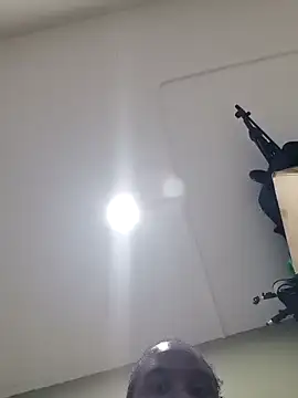 Snapshot of princess-boobz chatting on April 13, 3:39 pm princess-boobz online show from April 13, 3:39 pm