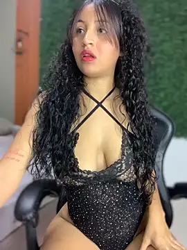 PaulaSweetFire  online show from February 21, 10:11 pm