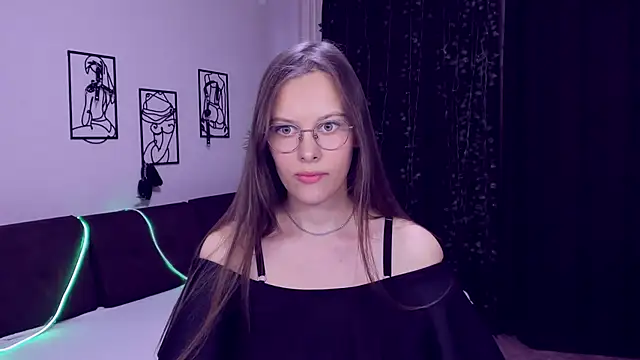 AyumiBlossom online show from March 28, 1:00 pm