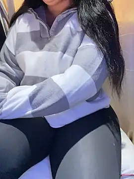 Snapshot of Lina_Velvet_ chatting on January 15, 2:21 pm Lina Velvet online show from January 15, 2:21 pm