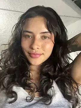 Snapshot of auroramooon chatting on January 14, 3:34 am auroramooon online show from January 14, 3:34 am