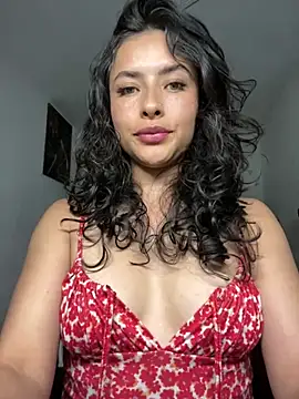 Snapshot of auroramooon chatting on February 28, 8:10 pm auroramooon online show from February 28, 8:10 pm