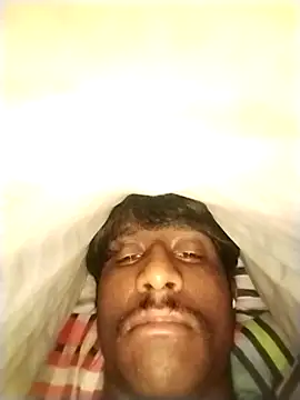 SEXYBOYCALLME online show from April 3, 8:40 pm