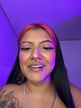 queen of you heart online show from August 4, 5:48 pm