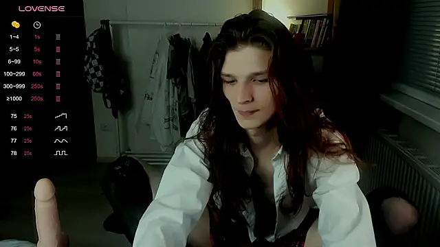 Snapshot of iceseeker2 chatting on February 27, 1:05 am iceseeker2 online show from February 27, 1:05 am