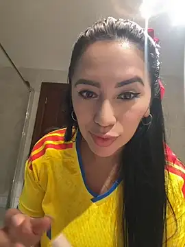 Snapshot of nataliia_queen_ chatting on June 18, 12:33 am nataliia queen online show from June 18, 12:33 am