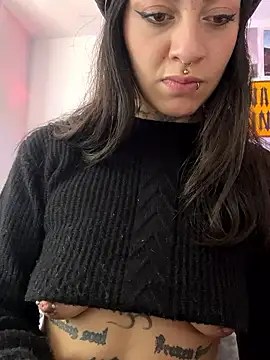 Snapshot of Mollyyy_ chatting on January 12, 2:11 pm Mollyyy online show from January 12, 2:11 pm