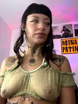 Snapshot of Mollyyy_ chatting on January 14, 9:48 am Mollyyy online show from January 14, 9:48 am