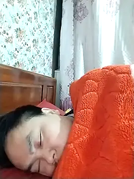 zuzu0099 online show from January 6, 3:38 pm