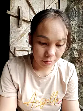 vanvan005 online show from April 16, 2:56 am