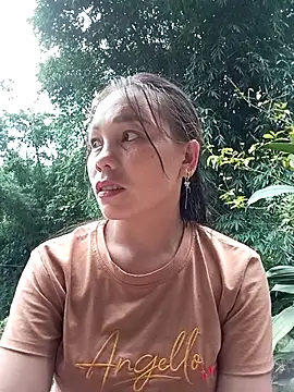 vanvan005 online show from May 23, 10:52 am