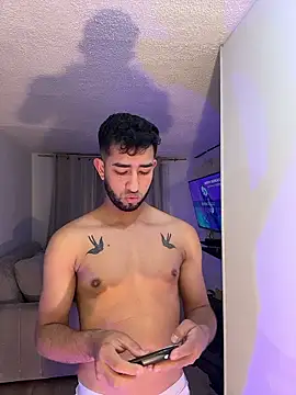 liam bronw online show from January 11, 1:32 am