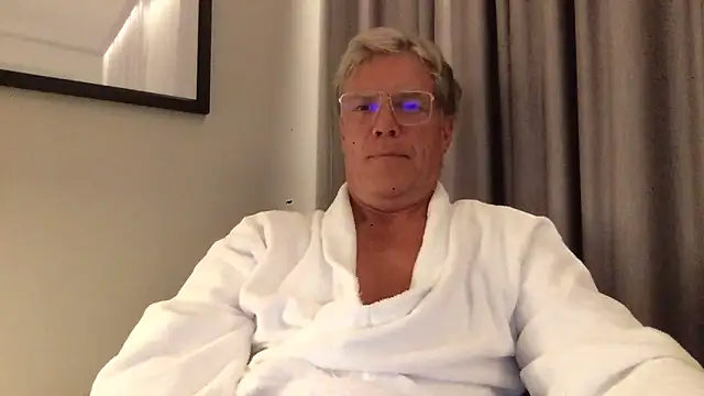 Snapshot of abibull chatting on July 1, 9:58 pm abibull online show from July 1, 9:58 pm