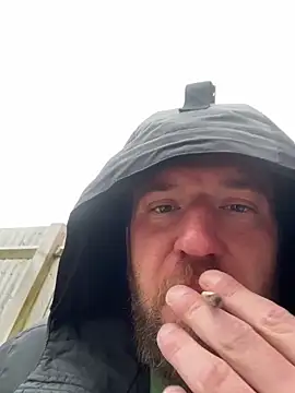 slutwifebbw online show from March 29, 5:46 pm