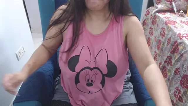 Snapshot of Candy-floss265 chatting on June 24, 5:23 pm Candy-floss265 online show from June 24, 5:23 pm