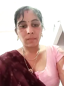 Hot ree85 online show from March 5, 8:10 am