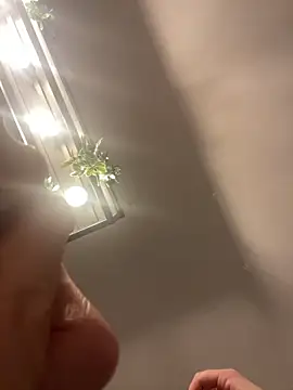 Bluedreams999 online show from February 7, 6:33 pm