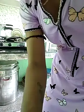 Night-Couple2 online show from April 17, 6:49 am