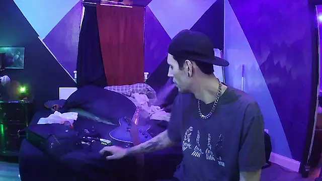 FADEDSADBOY online show from January 13, 8:41 am