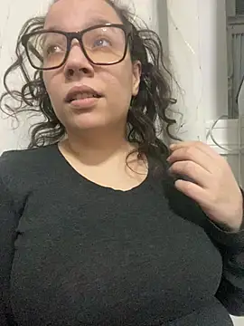 bellakay19 online show from January 16, 2:15 am