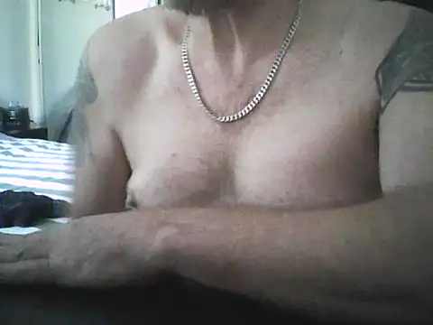 loudandproud online show from April 26, 5:27 am