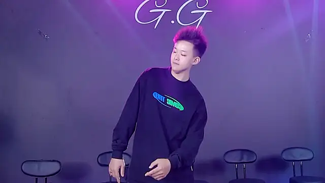 Snapshot of TNT-520 chatting on January 14, 12:11 pm TNT-520 online show from January 14, 12:11 pm