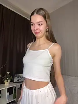 SkylineBliss online show from January 15, 9:51 pm