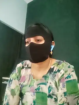 Snapshot of Tamilfathi chatting on February 9, 11:58 am Tamilfathi online show from February 9, 11:58 am