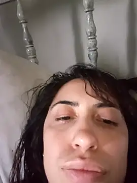 Snapshot of darkgodessone chatting on February 1, 6:17 pm darkgodessone online show from February 1, 6:17 pm