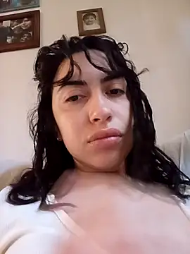 Snapshot of darkgodessone chatting on February 20, 11:43 am darkgodessone online show from February 20, 11:43 am