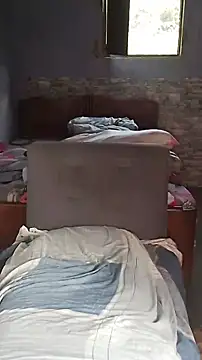 Isabel and Heckler online show from February 23, 12:46 pm