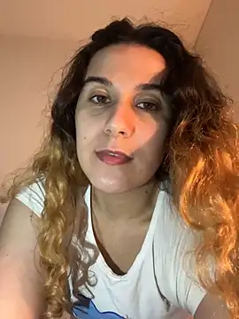 Snapshot of joanaguerreiru chatting on February 11, 11:10 pm joanaguerreiru online show from February 11, 11:10 pm