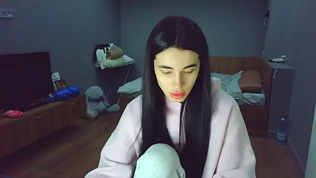 Vlada Elfie online show from April 18, 6:56 pm