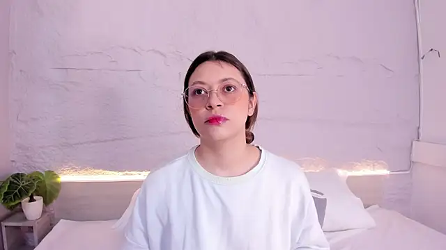 lanna 18  online show from March 14, 11:37 am