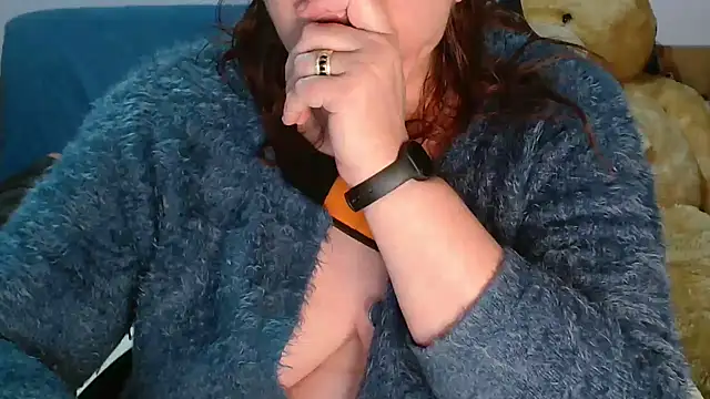 xmyriamx online show from February 1, 9:08 am