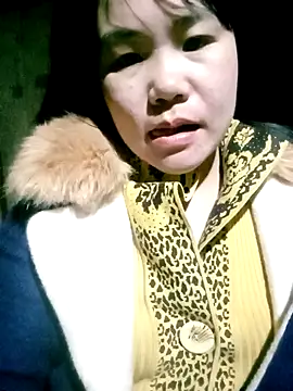 Snapshot of him220 chatting on February 9, 6:34 pm him220 online show from February 9, 6:34 pm