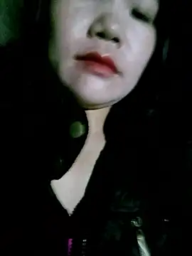 Snapshot of him220 chatting on February 12, 1:28 pm him220 online show from February 12, 1:28 pm