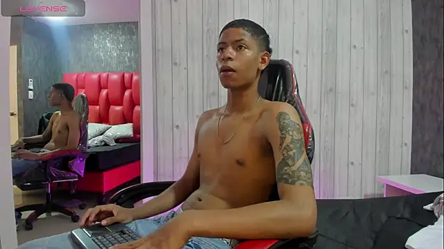  erick j online show from March 3, 8:04 pm