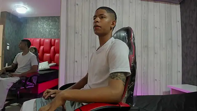  erick j online show from March 25, 8:04 pm