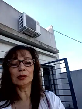 Danatetas online show from April 19, 3:00 pm