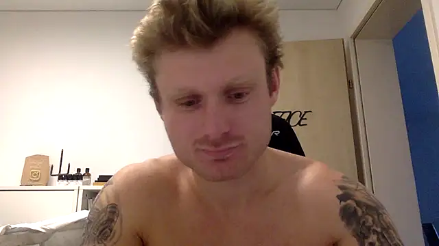 Fitlover1994 online show from January 15, 8:41 am