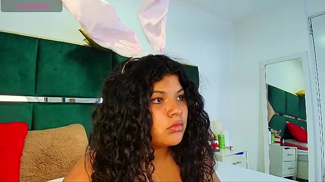 Jessica Beltrann online show from March 25, 8:04 pm