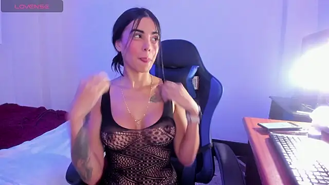 catalina  blaze online show from January 11, 2:44 pm