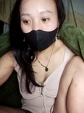 Snapshot of Piu_18 chatting on January 15, 3:33 am Piu 18 online show from January 15, 3:33 am