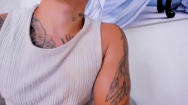 MassimoCo  online show from February 7, 9:02 am