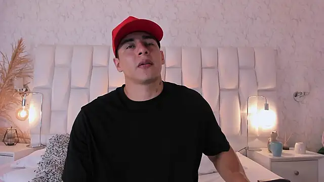 MassimoCo  online show from March 10, 11:43 pm