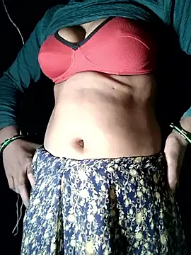 Snapshot of Queen_chayna chatting on February 5, 2:00 pm Queen chayna online show from February 5, 2:00 pm