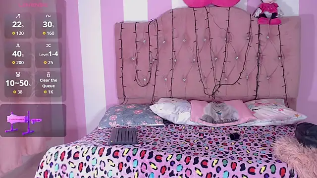 Snapshot of Celestesexx_ chatting on January 12, 11:37 am Celestesexx online show from January 12, 11:37 am