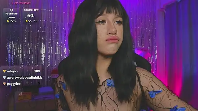 Snapshot of Necucubi02 chatting on January 8, 9:22 am Necucubi02 online show from January 8, 9:22 am