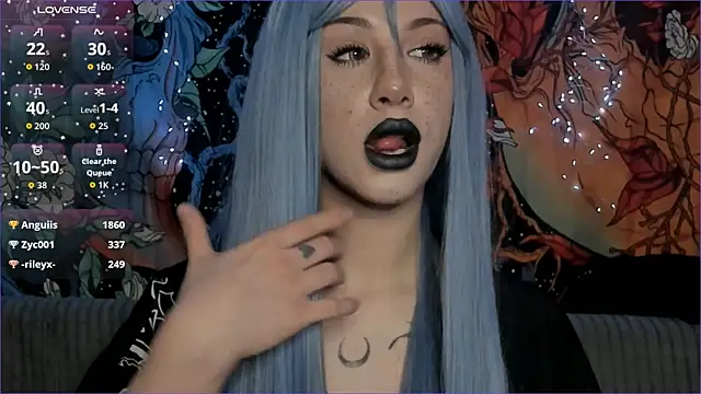 Snapshot of Necucubi02 chatting on January 17, 9:58 am Necucubi02 online show from January 17, 9:58 am